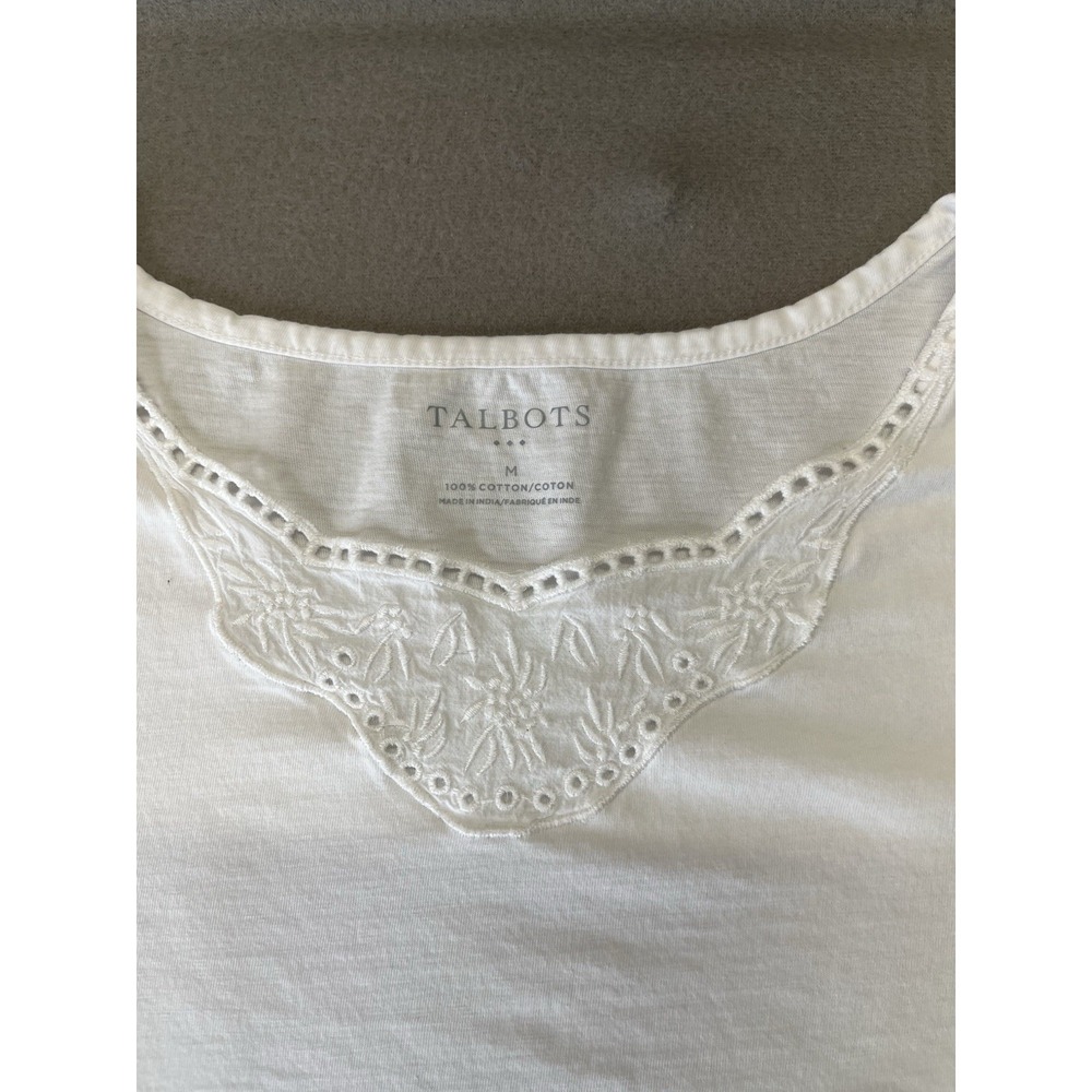 Talbots Womens Medium T-Shirt White Cotton V-Neck Lace Trim Short Sleeve Coastal